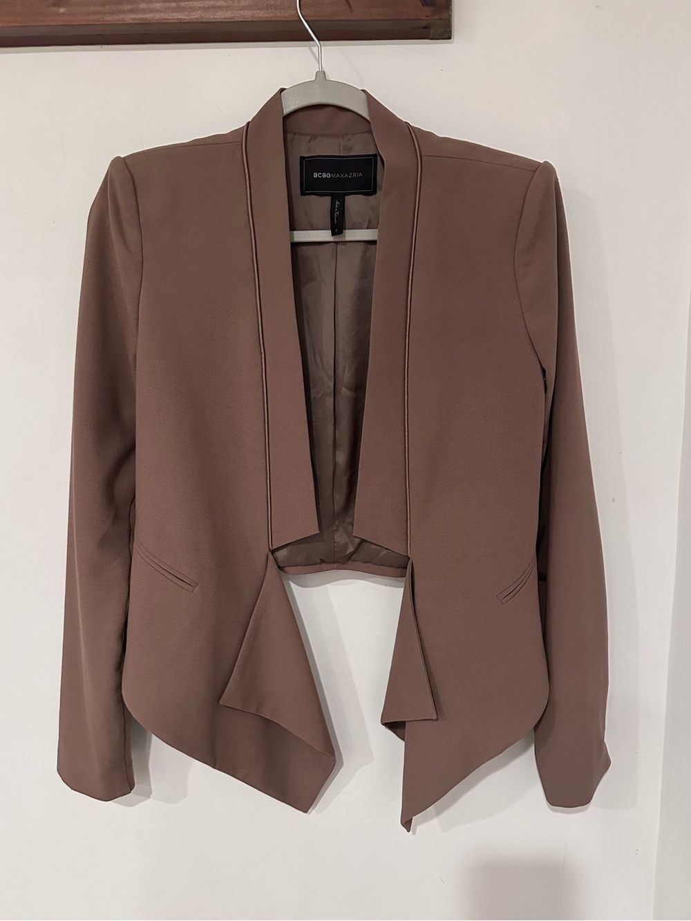 BCBGMaxAzria Brown Cropped Open Blazer w/ Draped Lapels
